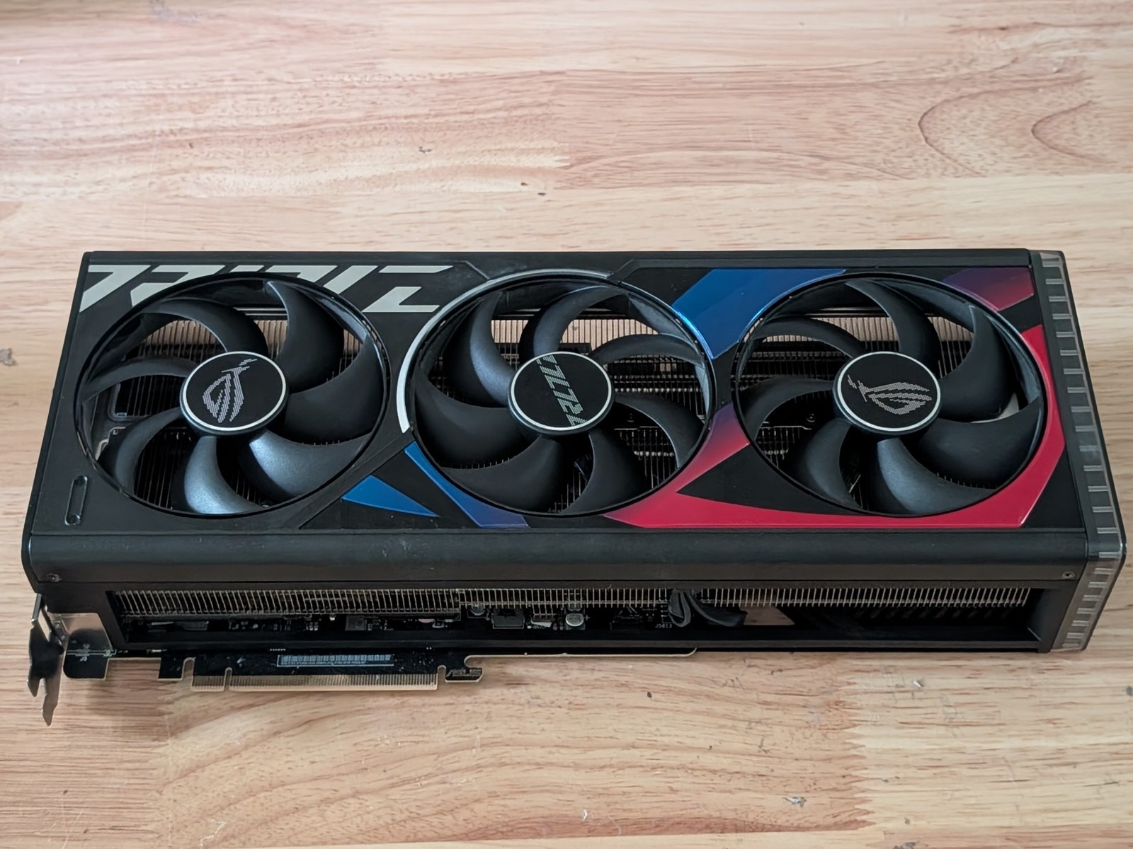 Meilleure Offre BH : Carte Gra - Rtx 4090 24Gb Gddr6X avis et prix